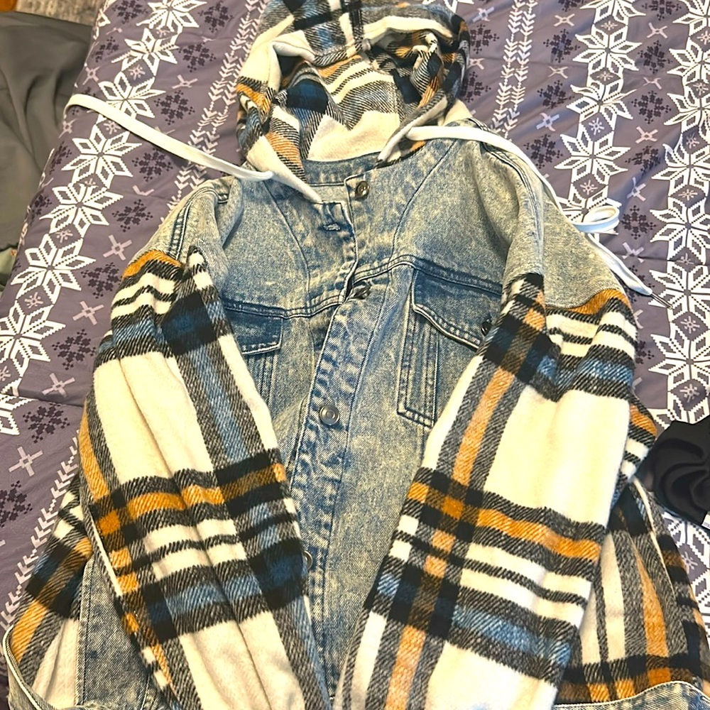 DENIM JACKET